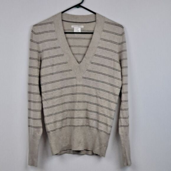 Banana Republic Ladies Sweater NWOT - Picture 1 of 9